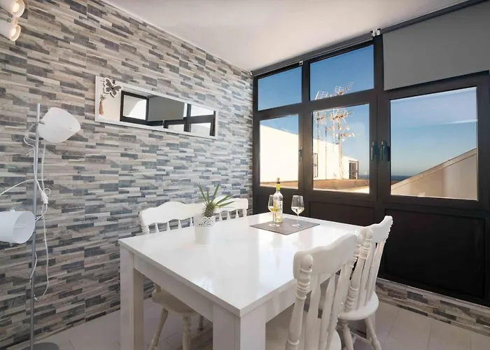 Nina アパート ティアス