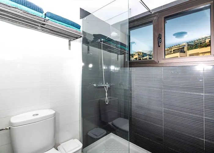 アパート Nina ティアス